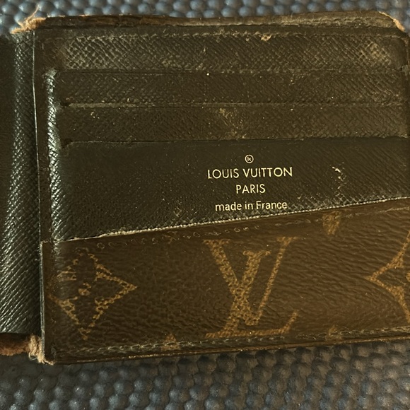 Authentic Louis Vuitton wallet - Picture 5 of 5